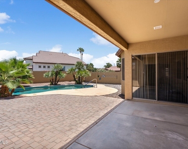 2619 E Hazeltine Way - Photo Thumbnail 23