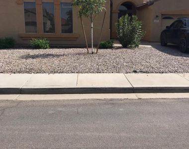 2619 E Hazeltine Way - Photo Thumbnail 1