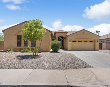 2619 E Hazeltine Way - Photo Thumbnail 32