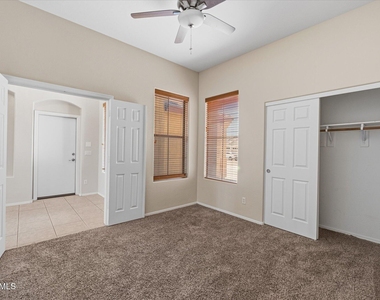 2619 E Hazeltine Way - Photo Thumbnail 16