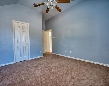 5513 Amber Way - Photo Thumbnail 33