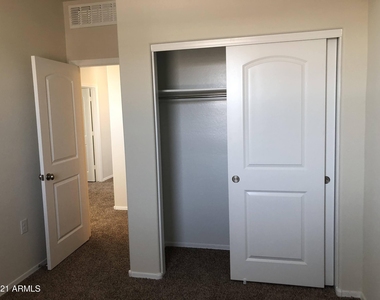 3702 N 307th Drive - Photo Thumbnail 30