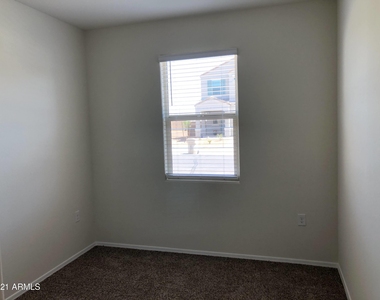 3702 N 307th Drive - Photo Thumbnail 18