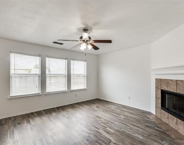 8101 Stanton Court - Photo Thumbnail 10