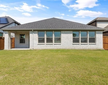 216 Arrow Wood Road - Photo Thumbnail 17