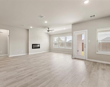 216 Arrow Wood Road - Photo Thumbnail 4