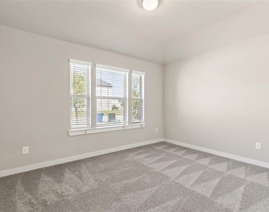 216 Arrow Wood Road - Photo Thumbnail 10