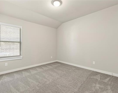 216 Arrow Wood Road - Photo Thumbnail 13