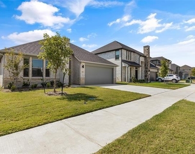 216 Arrow Wood Road - Photo Thumbnail 1