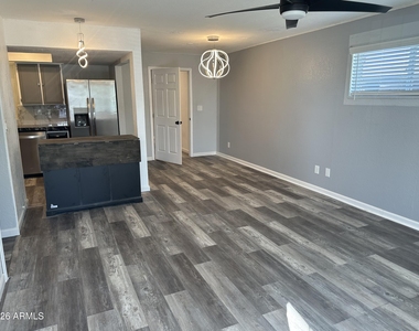 216 E Carol Avenue - Photo Thumbnail 1