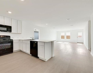 1271 Falcon Heights - Photo Thumbnail 4