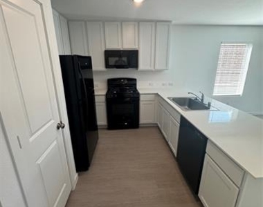 1271 Falcon Heights - Photo Thumbnail 5