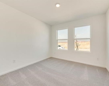 1271 Falcon Heights - Photo Thumbnail 19