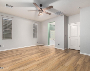 4674 S Twinleaf Drive - Photo Thumbnail 6