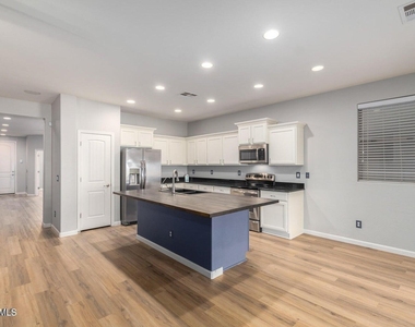 4674 S Twinleaf Drive - Photo Thumbnail 4