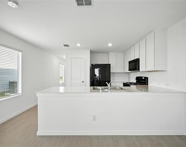 12120 Morgan Drive - Photo Thumbnail 4