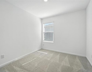 12120 Morgan Drive - Photo Thumbnail 10