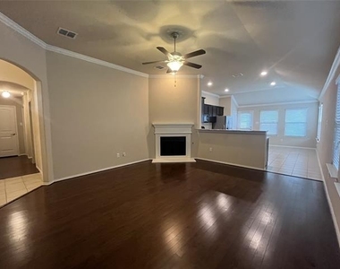 1300 Foxglove Lane - Photo Thumbnail 2