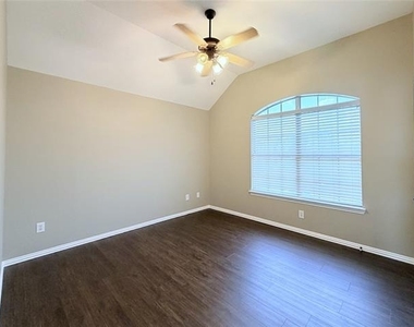 2800 Appaloosa Court - Photo Thumbnail 28