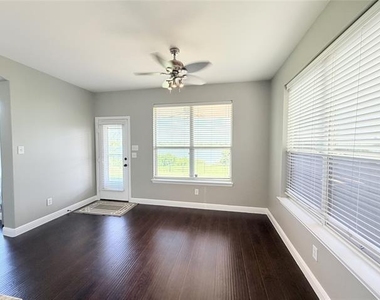 2800 Appaloosa Court - Photo Thumbnail 20