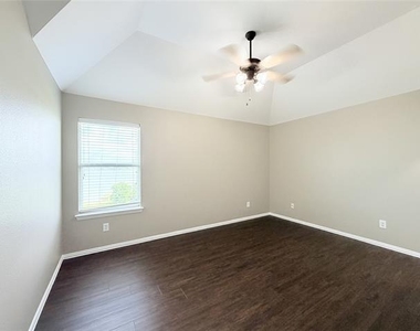 2800 Appaloosa Court - Photo Thumbnail 30