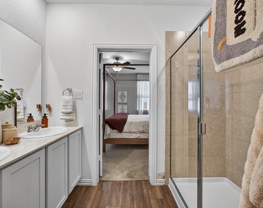 14813 Mainstay Way - Photo Thumbnail 7