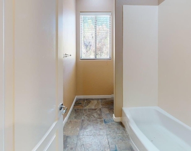 36435 N Porta Nuova Road - Photo Thumbnail 27