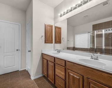 1725 Birds Eye Road - Photo Thumbnail 12