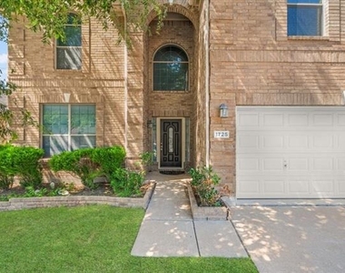 1725 Birds Eye Road - Photo Thumbnail 1