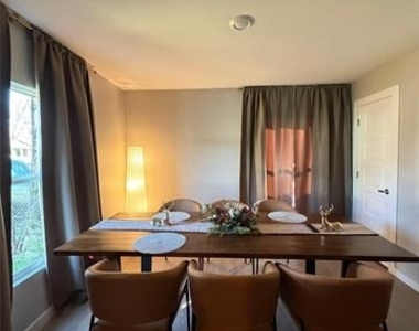 1406 Mentor Avenue - Photo Thumbnail 6
