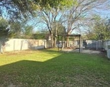1406 Mentor Avenue - Photo Thumbnail 25