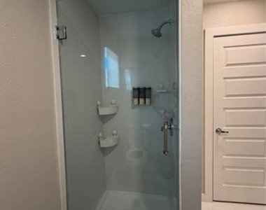 1406 Mentor Avenue - Photo Thumbnail 15