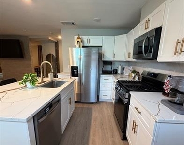 1406 Mentor Avenue - Photo Thumbnail 22