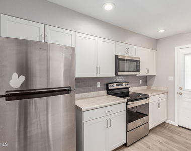 4530 E Camino Circle - Photo Thumbnail 9