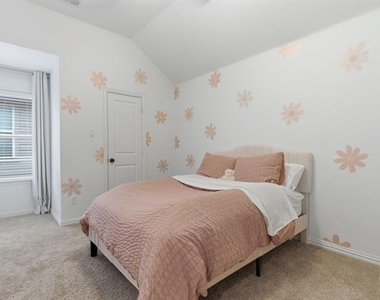 1425 5th Street - Photo Thumbnail 27