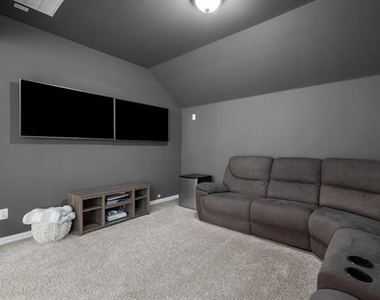 1425 5th Street - Photo Thumbnail 25