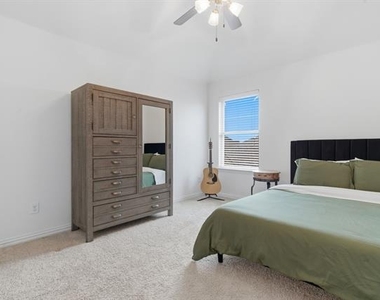 1425 5th Street - Photo Thumbnail 29