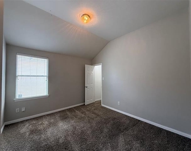 1117 Acacia Drive - Photo Thumbnail 20