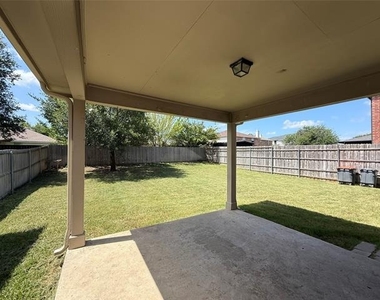 1117 Acacia Drive - Photo Thumbnail 23