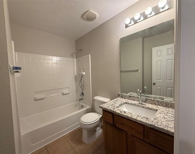 1117 Acacia Drive - Photo Thumbnail 22