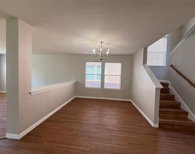 1117 Acacia Drive - Photo Thumbnail 1