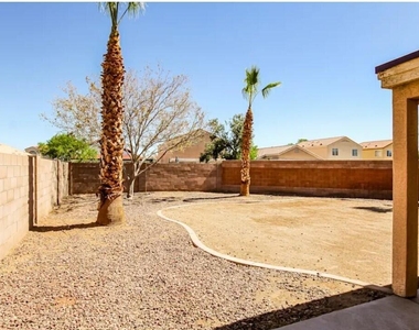 11976 W Granada Road - Photo Thumbnail 14