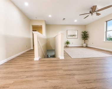 5945 Obsidian Creek Drive - Photo Thumbnail 9