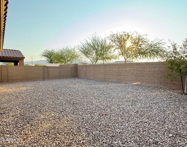 11682 N 188th Drive - Photo Thumbnail 20