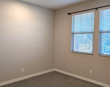 1719 S Spartan Street - Photo Thumbnail 3