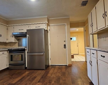 237 N Murphy - Photo Thumbnail 7
