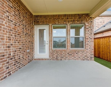 240 Kistler Drive - Photo Thumbnail 12