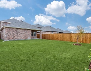 240 Kistler Drive - Photo Thumbnail 13