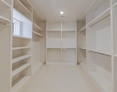 4129 Grassmere - Photo Thumbnail 18