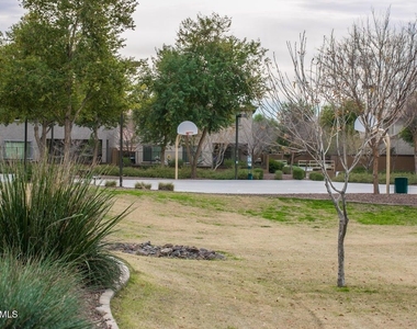 16013 N 21st Lane - Photo Thumbnail 31